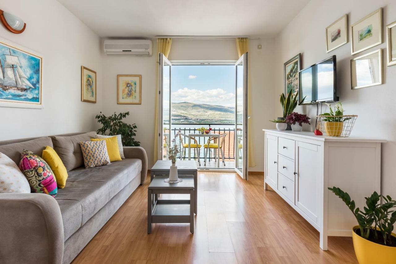 Apartments Rogulj Trogir Eksteriør bilde