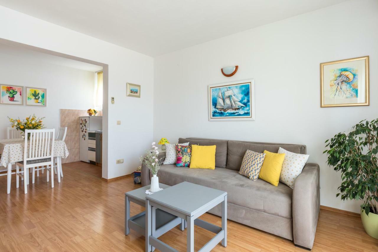 Apartments Rogulj Trogir Eksteriør bilde