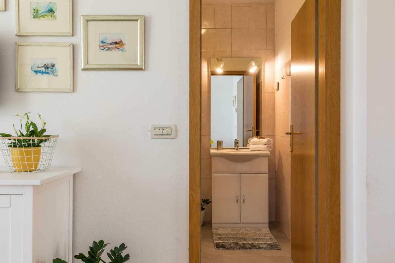Apartments Rogulj Trogir Eksteriør bilde