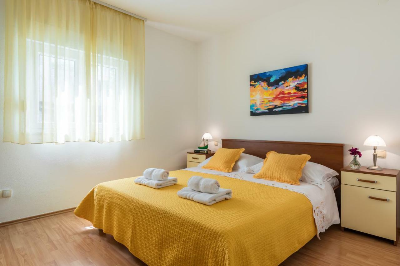 Apartments Rogulj Trogir Eksteriør bilde