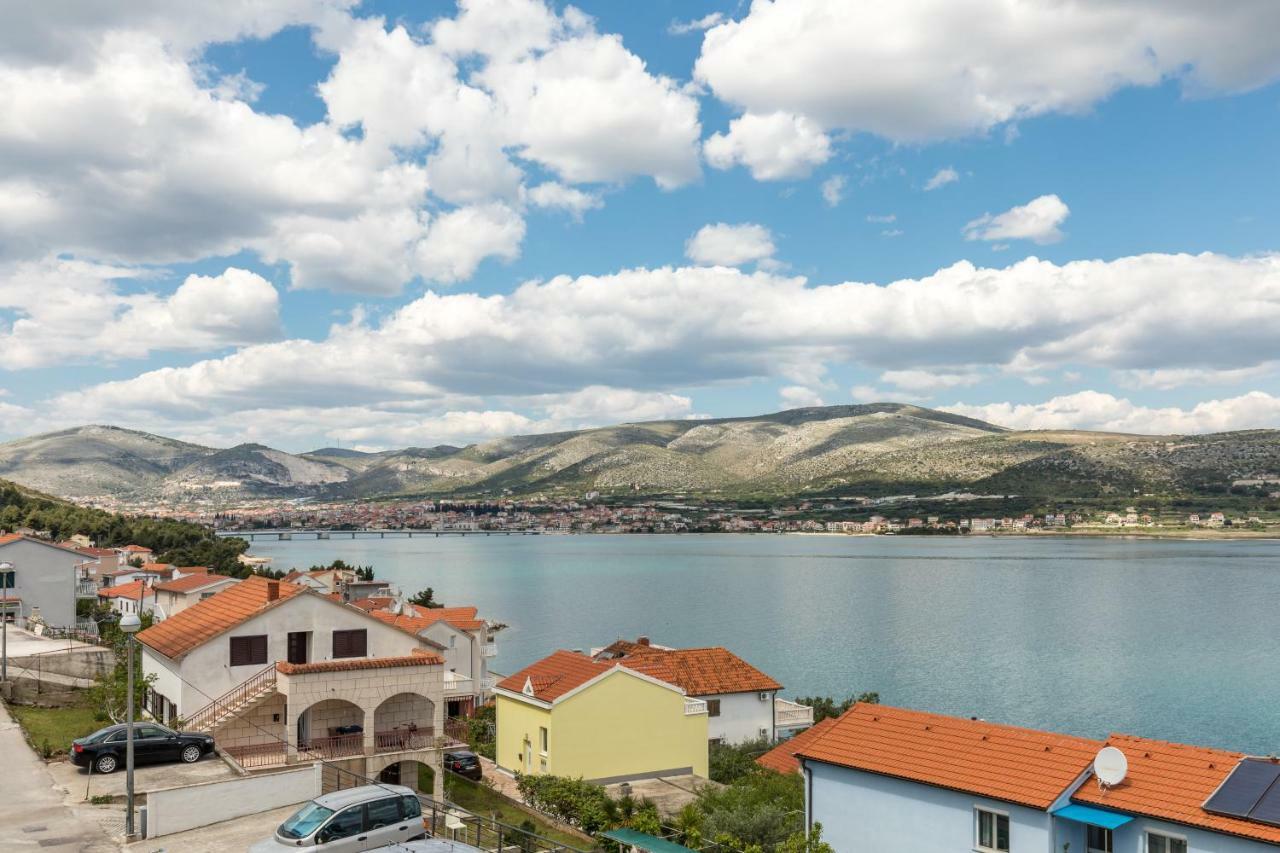 Apartments Rogulj Trogir Eksteriør bilde