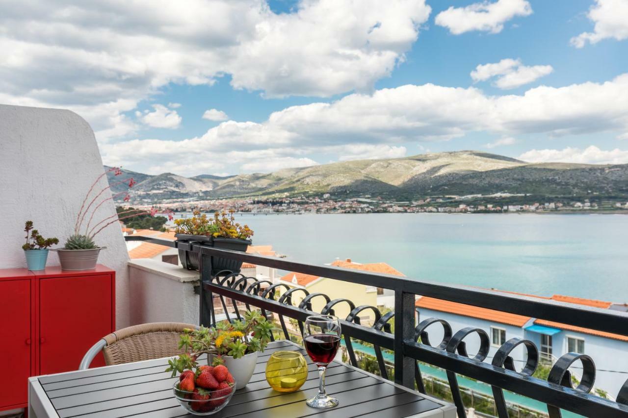 Apartments Rogulj Trogir Eksteriør bilde