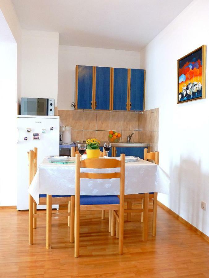 Apartments Rogulj Trogir Eksteriør bilde